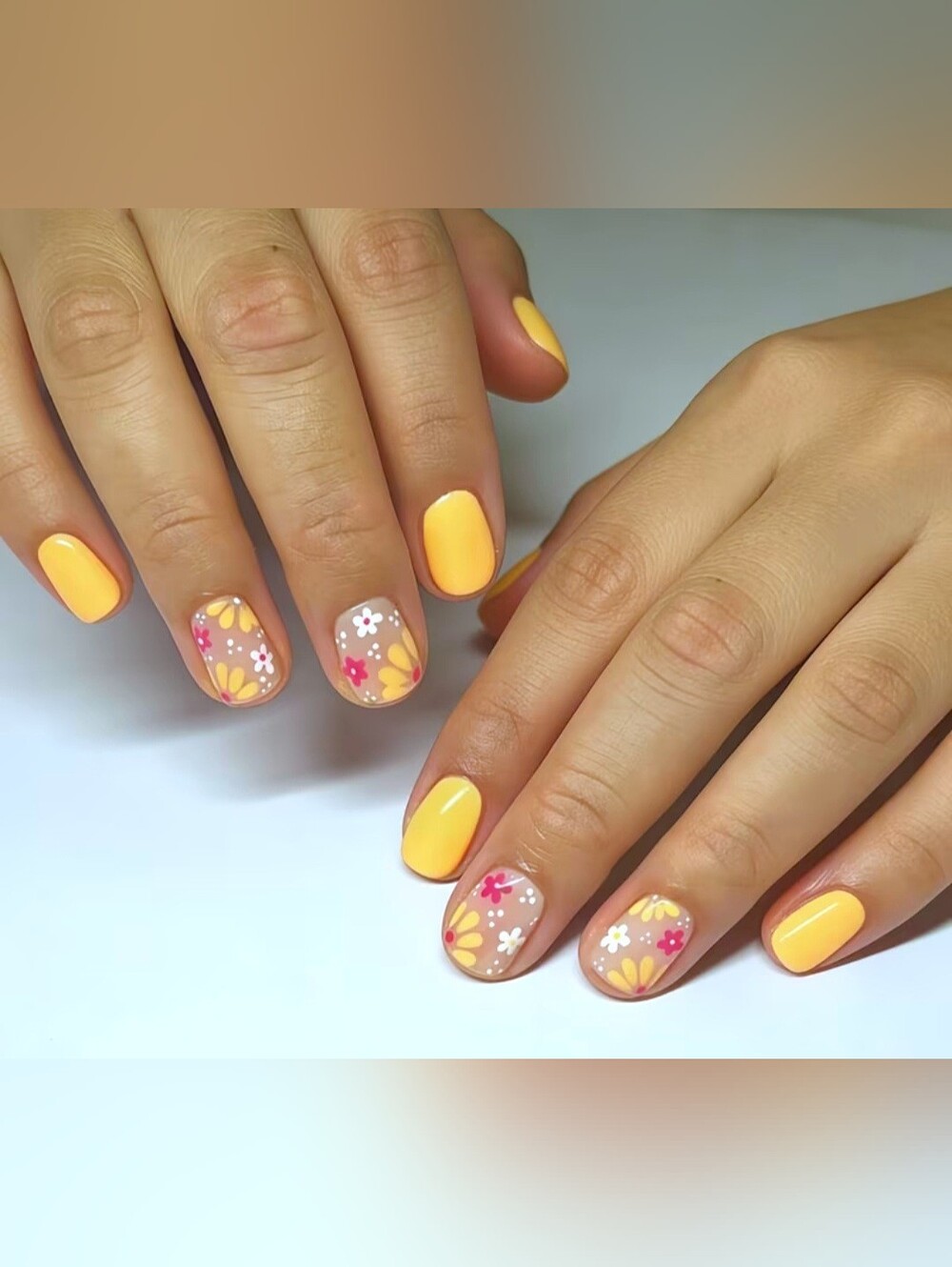🫟 Press-on Floral Design Nails NIP